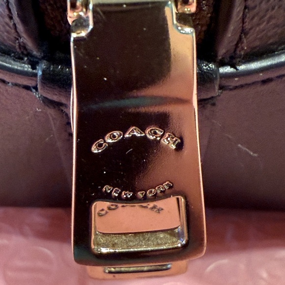Coach F27584 EUC Sierra Satchel
Signature Brown Black - Picture 14 of 14